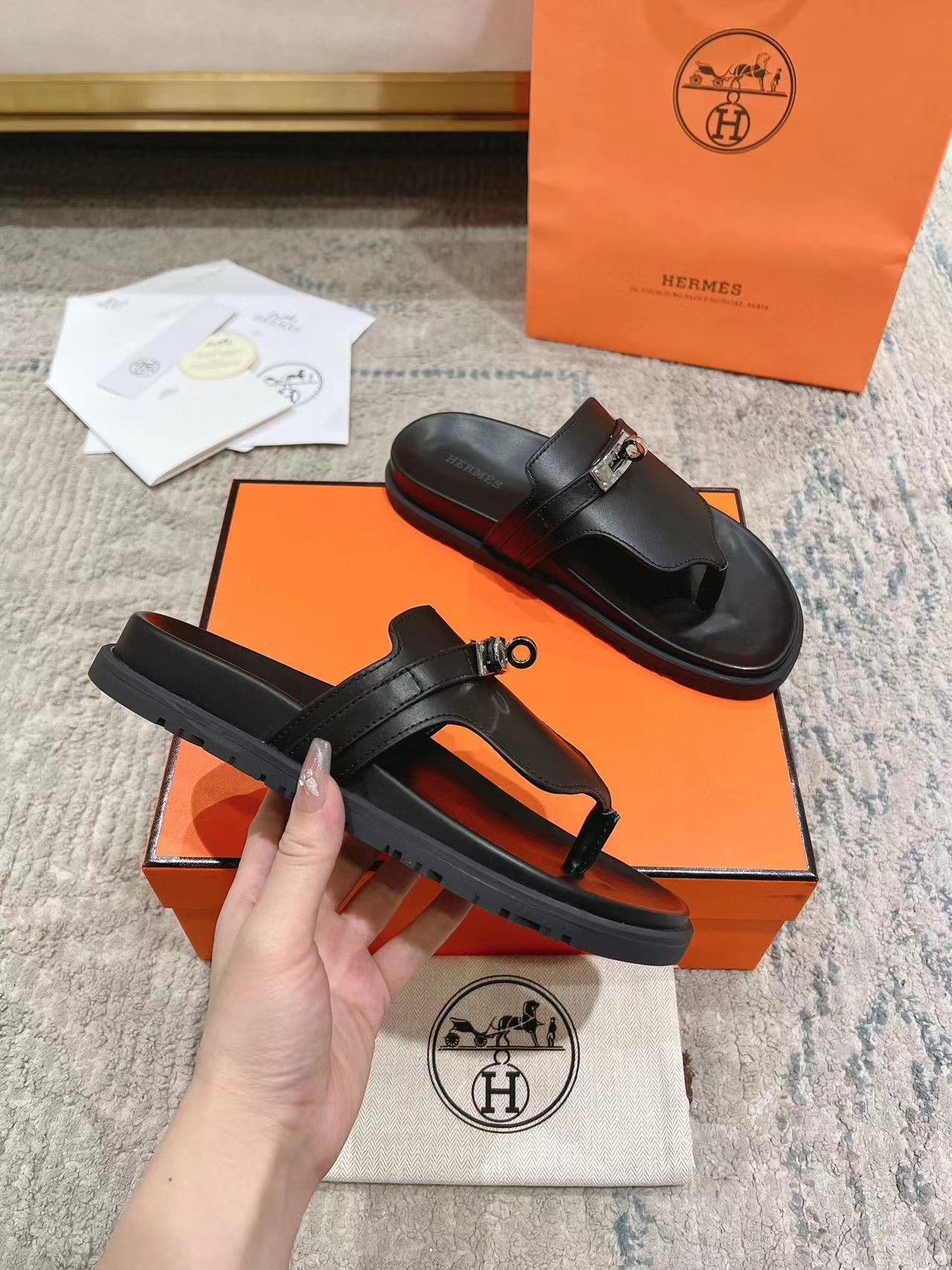 HERME5 高品質ビーチサンダル【50％割引+送料無料】