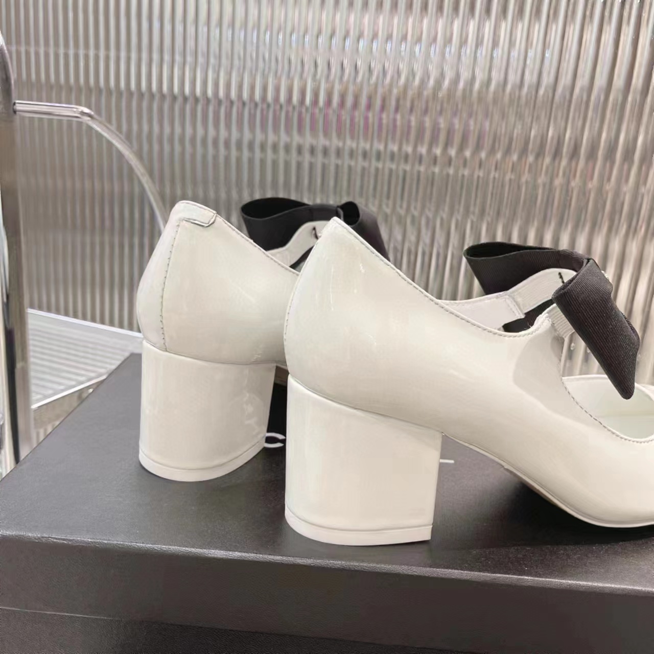 CHANE1 高品質ボウハイヒール【50％割引+送料無料】