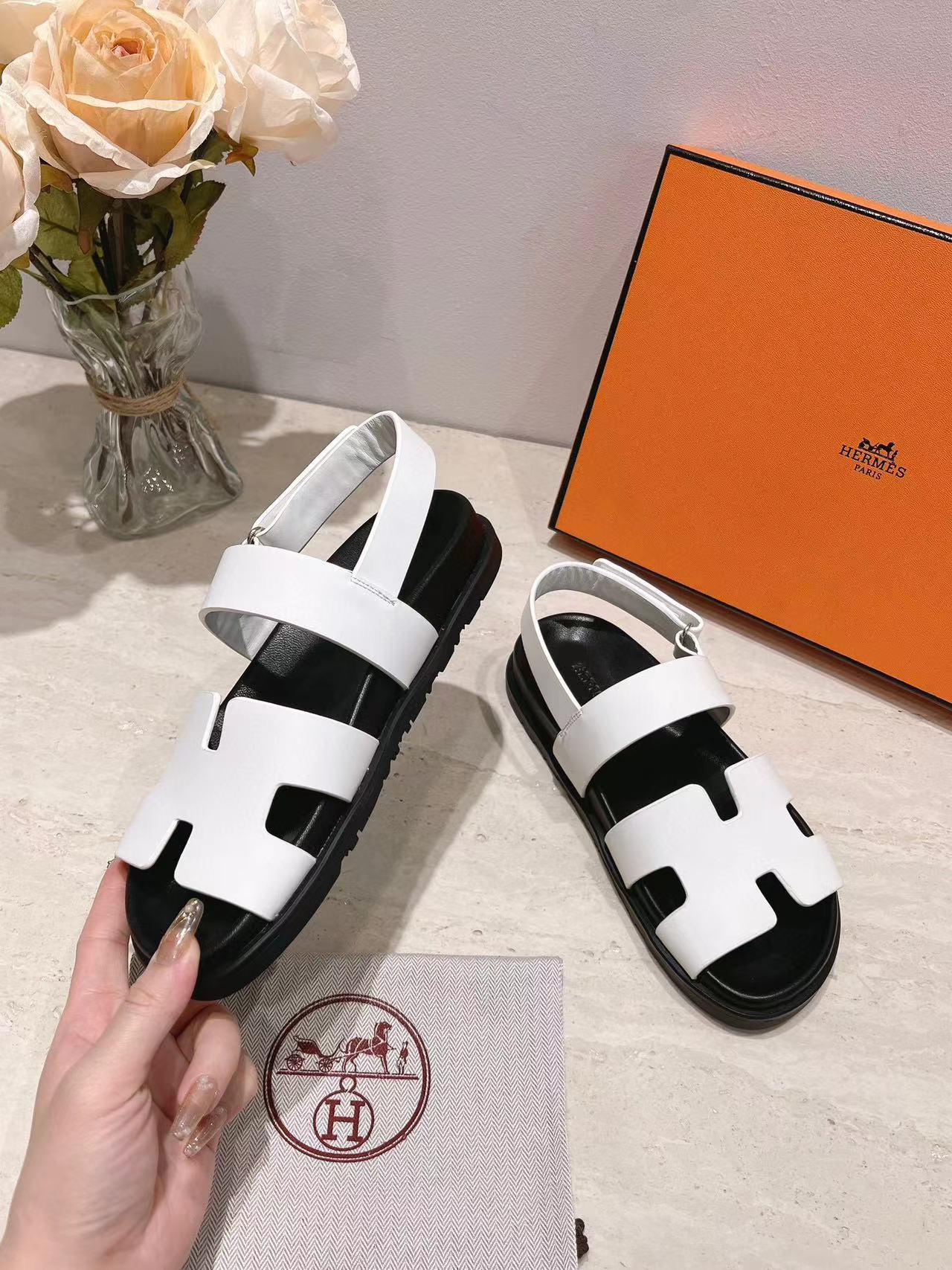 HERME5上質なシンプルサンダル【50％割引+送料無料】