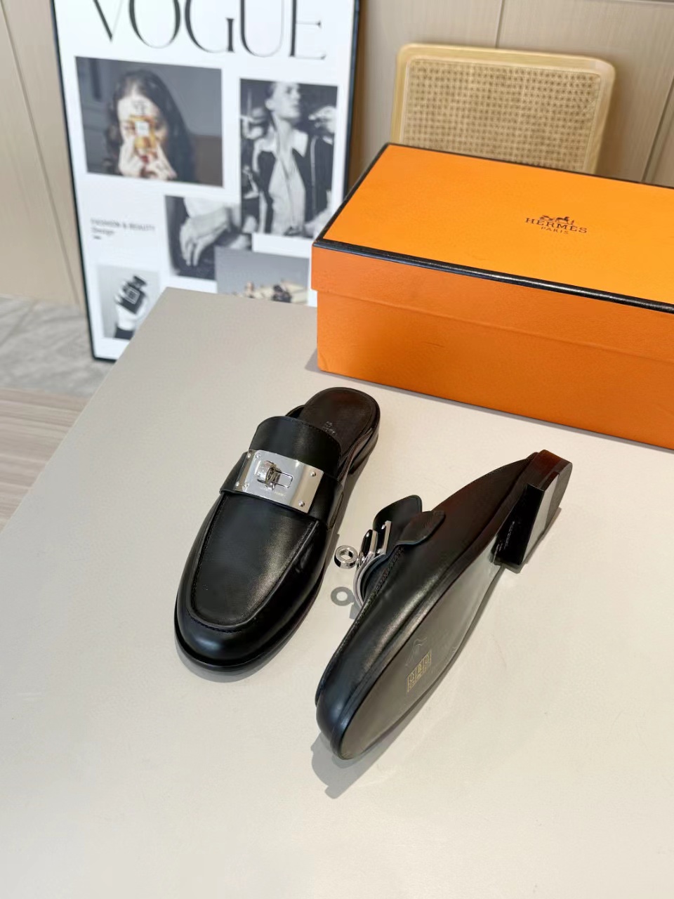 HERME5 高品質 H シープスキンスリッパ【50％割引+送料無料】