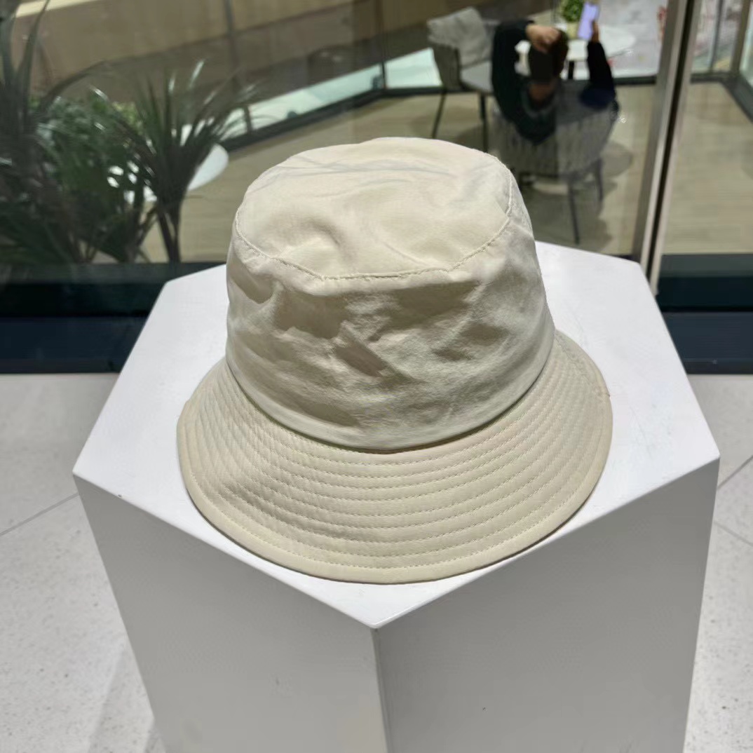 CEL1NE シンプルロゴ バケットハット【50％割引+送料無料】