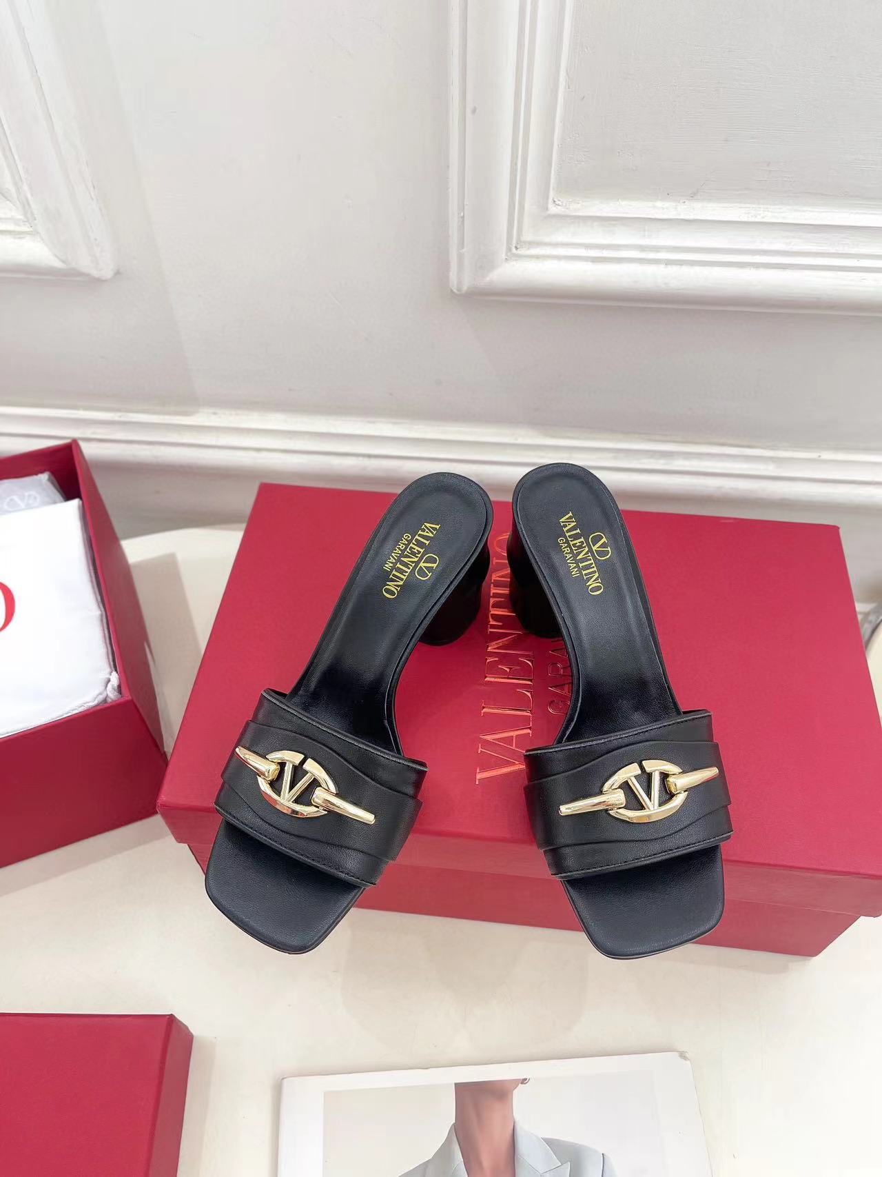 VALENT1NO 高品質牛革ハイヒール【50％割引+送料無料】