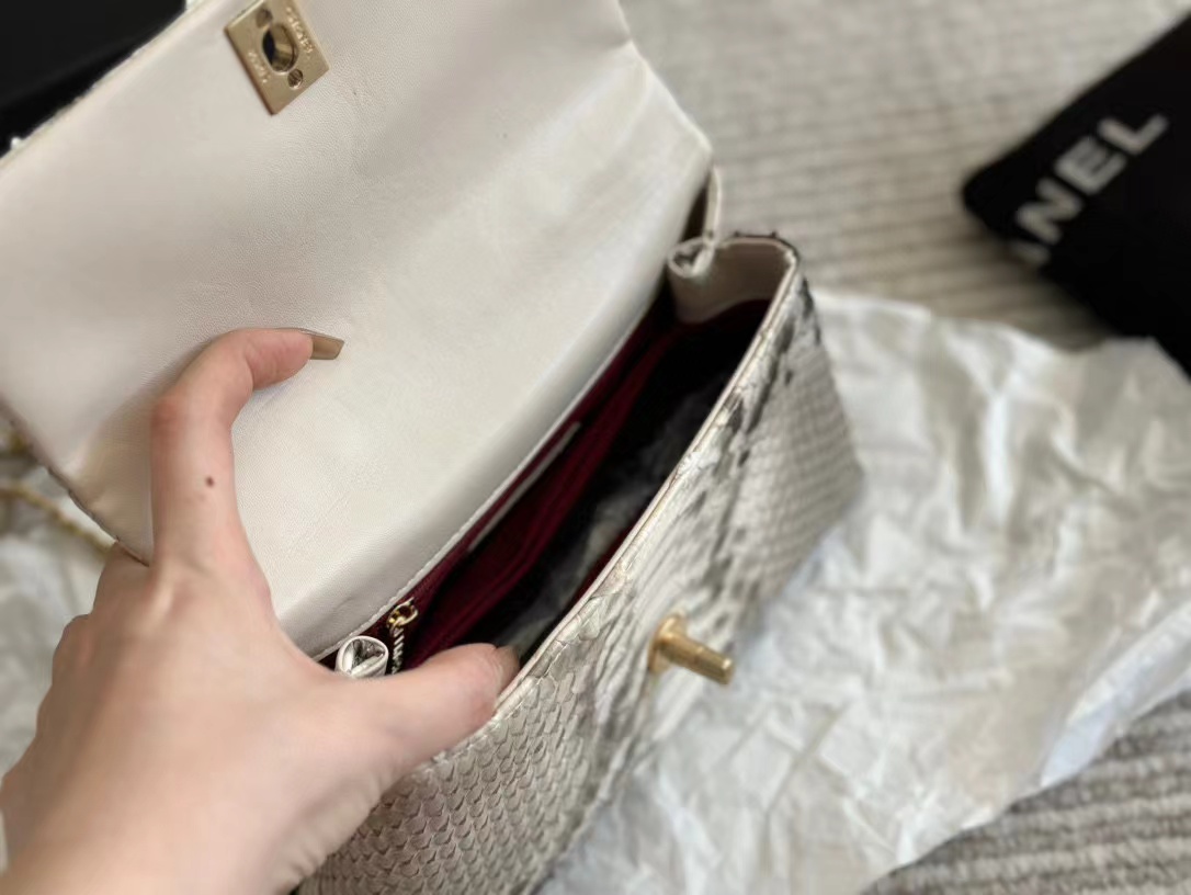 CHANE1 牛革 トカゲ柄 ハンドバッグ【50％割引+送料無料】