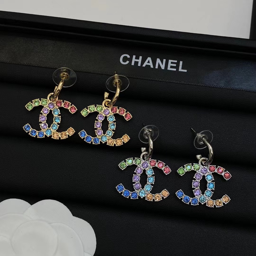 CHANE1 カラーダイヤモンド ダブルC ピアス【50％割引+送料無料】