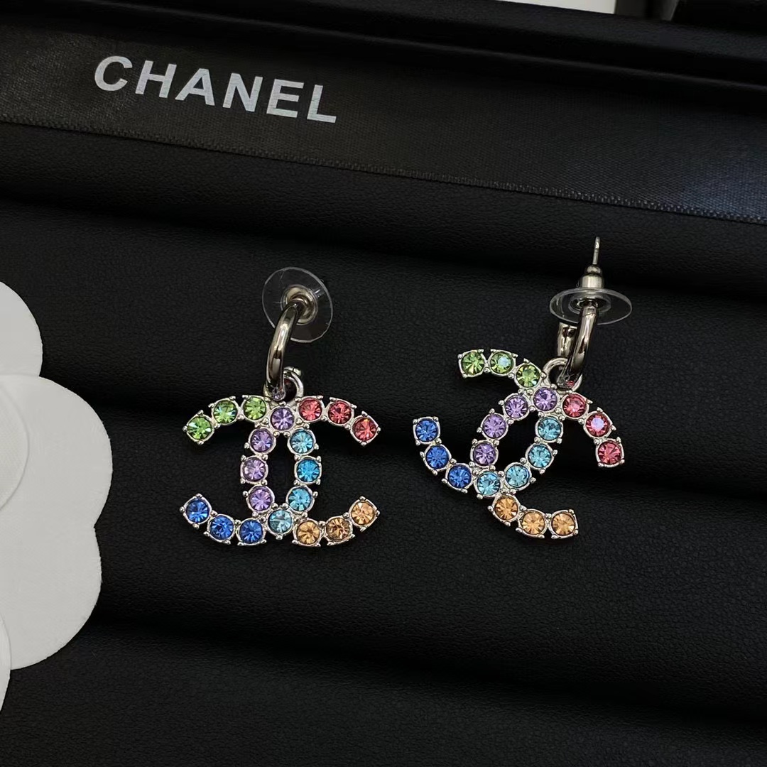 CHANE1 カラーダイヤモンド ダブルC ピアス【50％割引+送料無料】