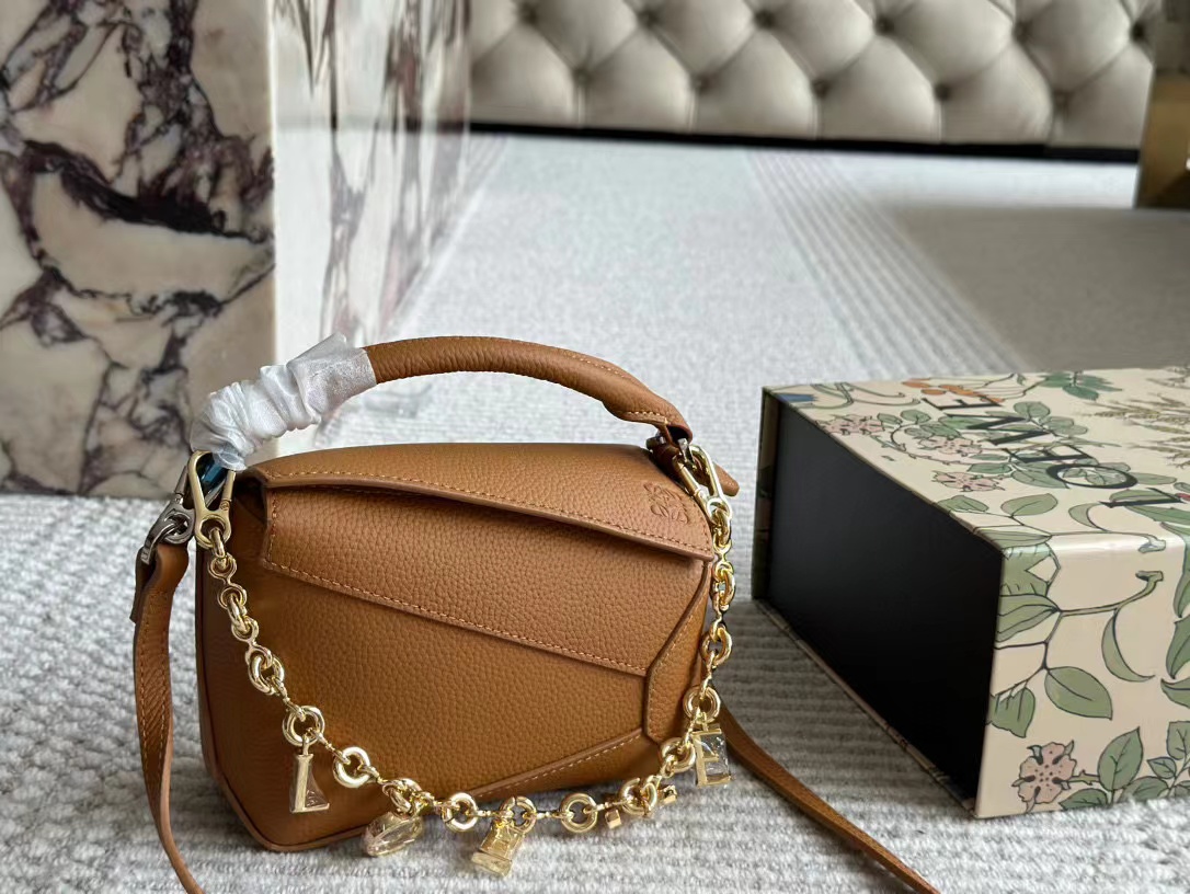 L0WEW チェーンハンドバッグ【50％割引+送料無料】