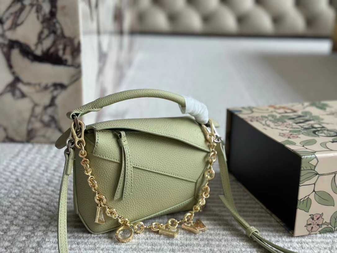 L0WEW チェーンハンドバッグ【50％割引+送料無料】