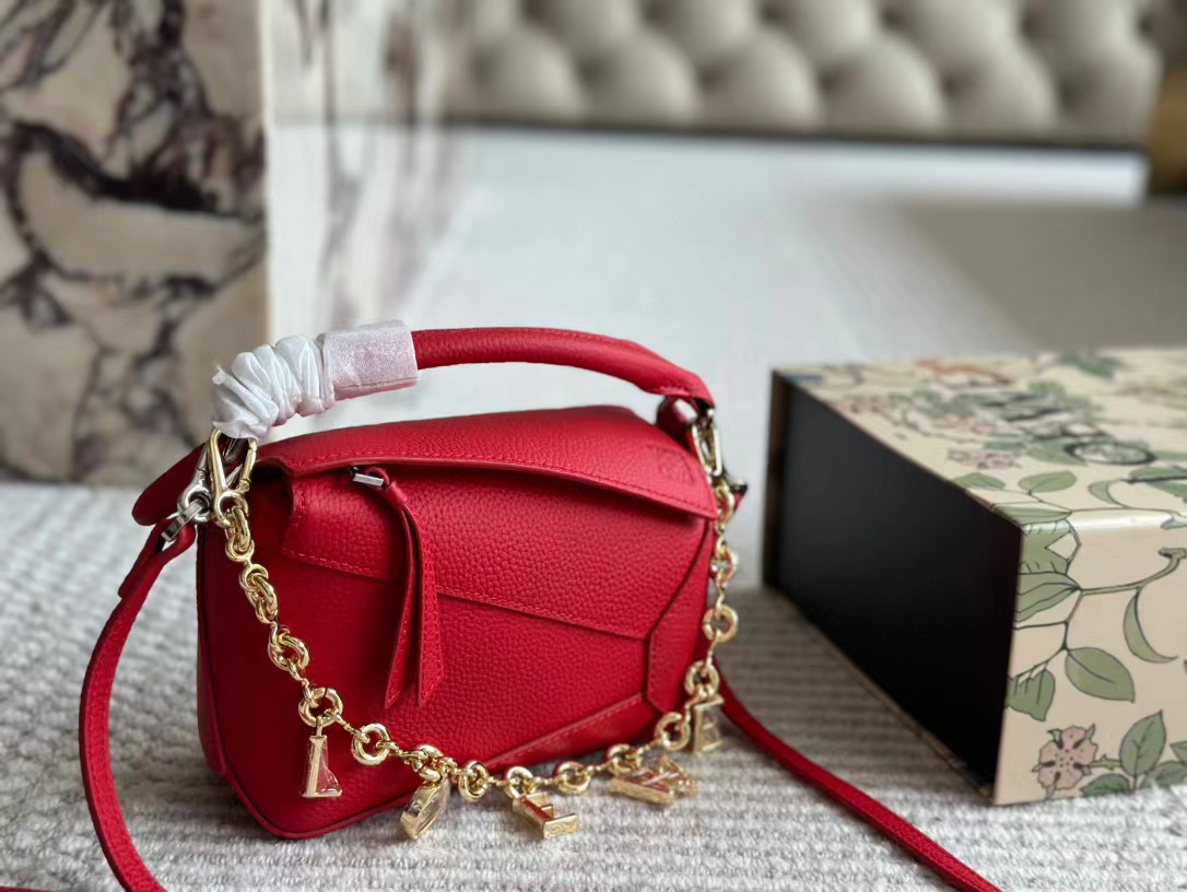 L0WEW チェーンハンドバッグ【50％割引+送料無料】