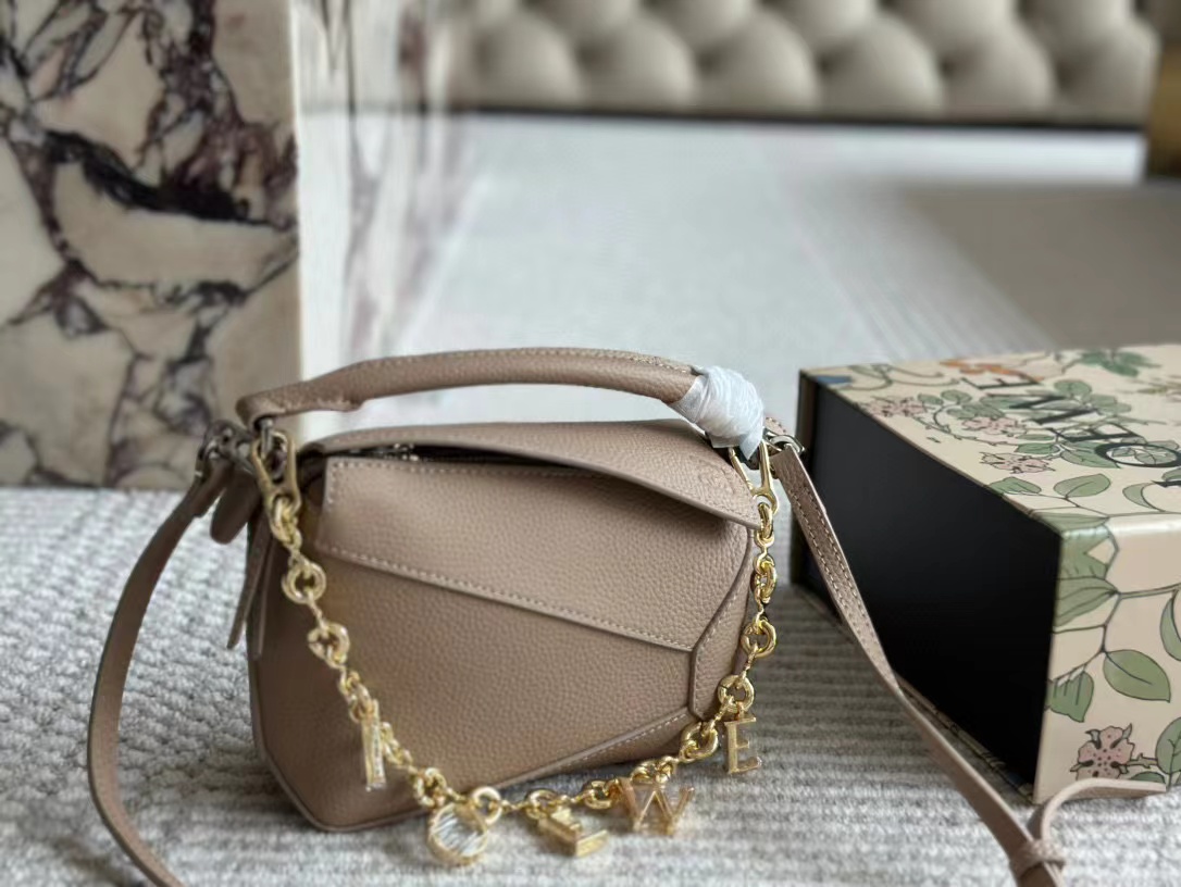 L0WEW チェーンハンドバッグ【50％割引+送料無料】