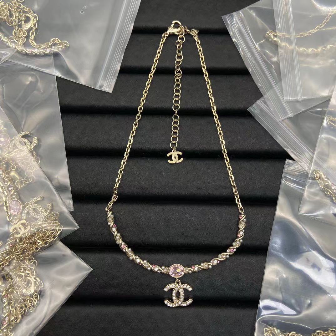CHANE1 クリスタル ダブルC ネックレス【50％割引+送料無料】