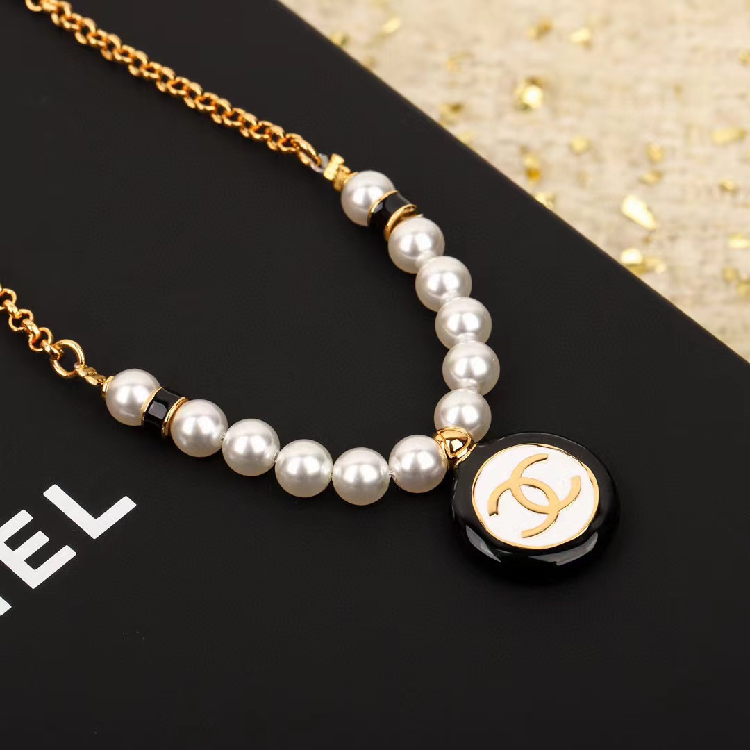 CHANE1 ダブルC ラウンドパールネックレス【50％割引+送料無料】