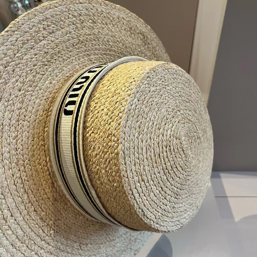 M1UM1U ラフィアレタードフラットハット【50％割引+送料無料】