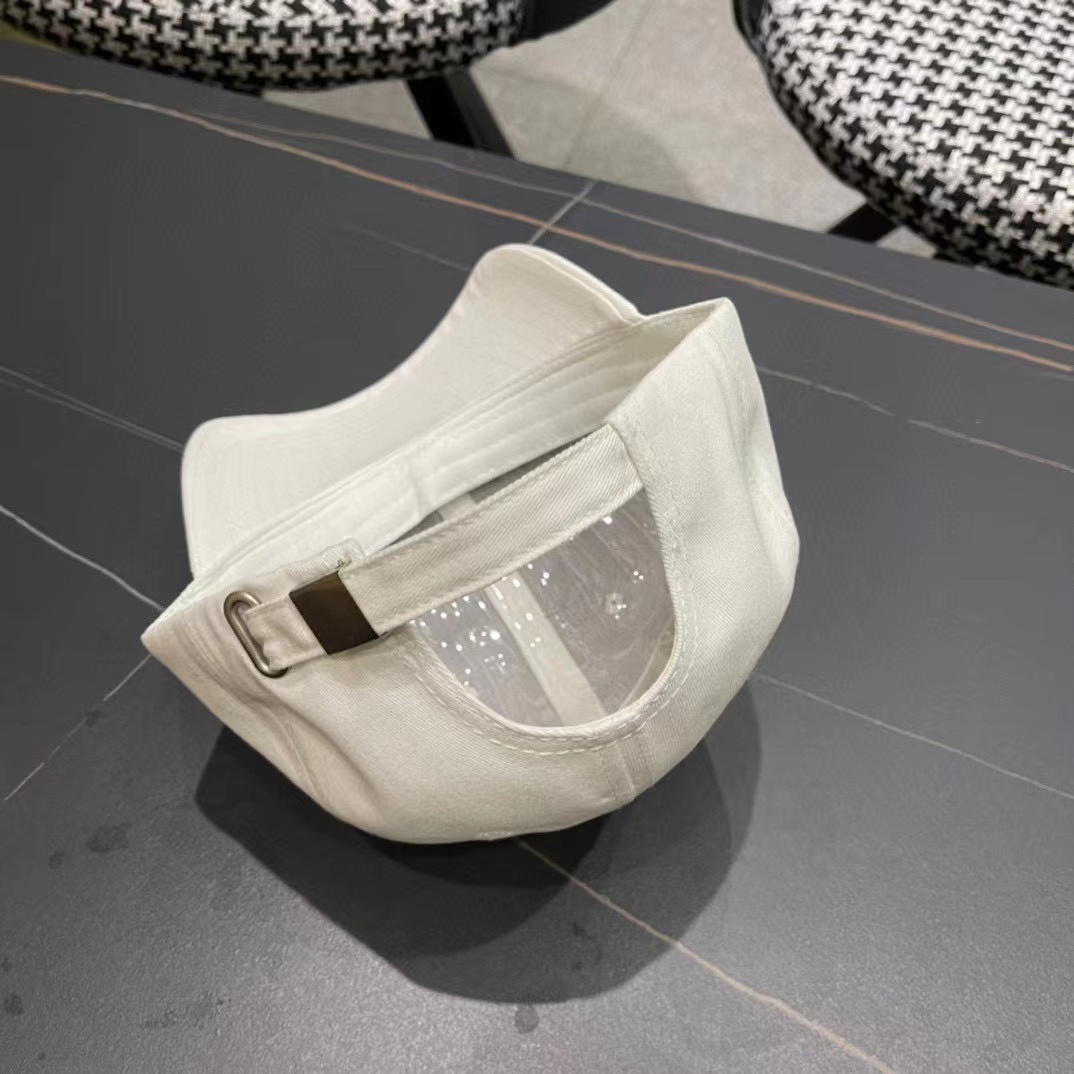 CHANE1 ダブルC 刺繍ロゴ ベースボールキャップ【50％割引+送料無料】