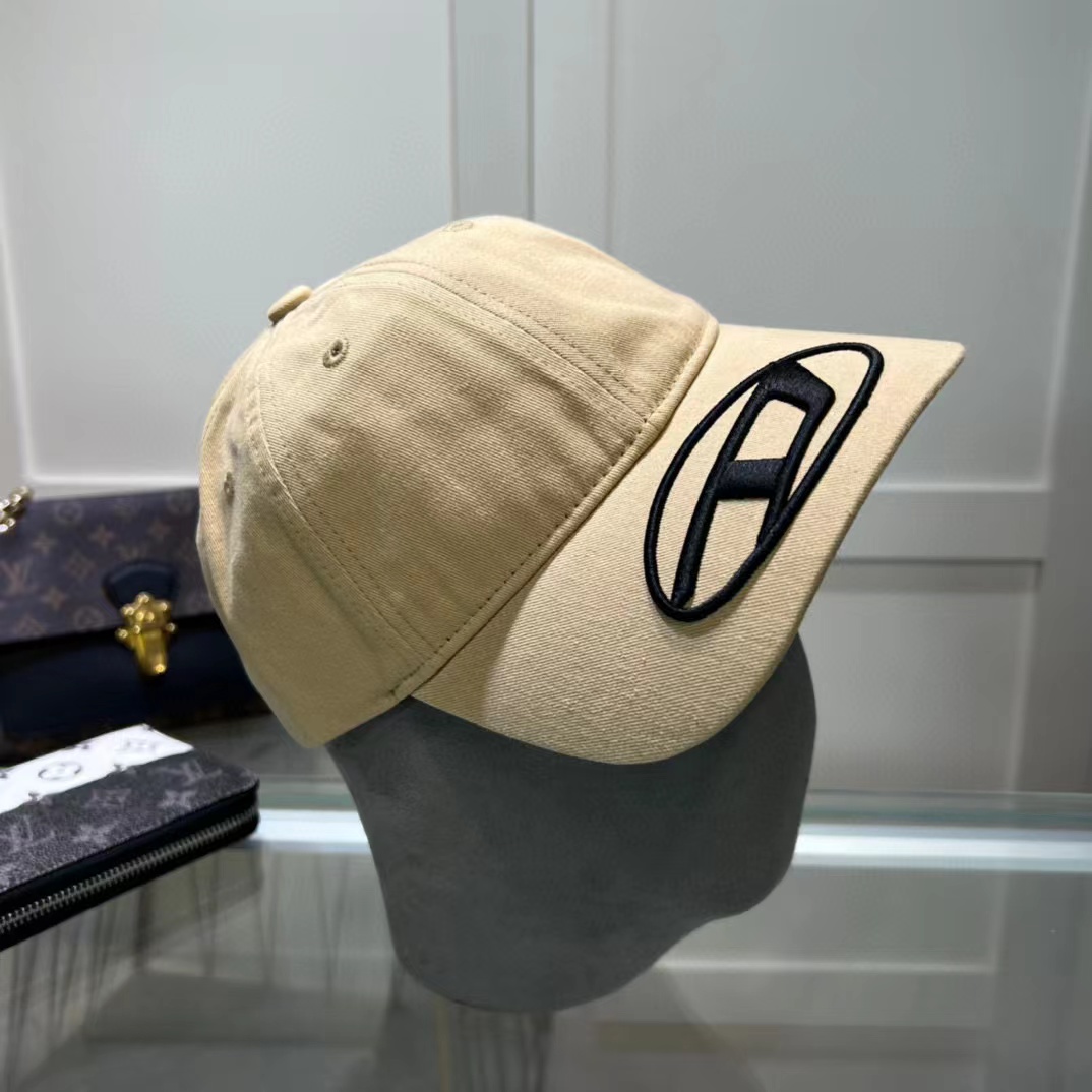 DIESEL シンプルロゴ ベースボールキャップ【50％割引+送料無料】