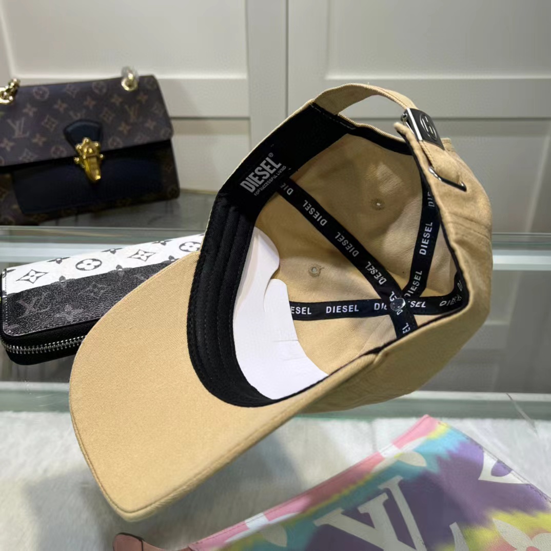 DIESEL シンプルロゴ ベースボールキャップ【50％割引+送料無料】