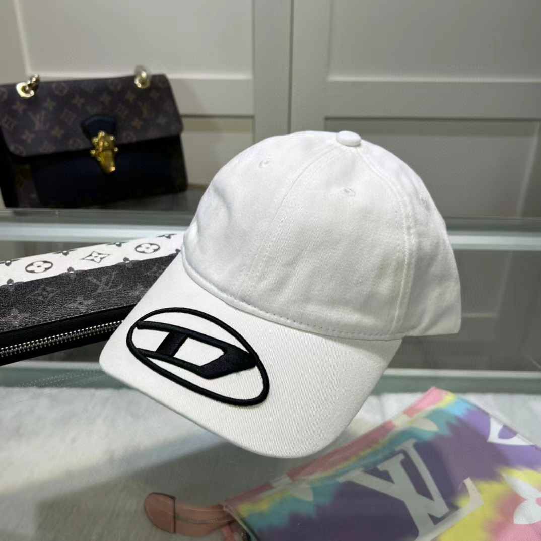 DIESEL シンプルロゴ ベースボールキャップ【50％割引+送料無料】