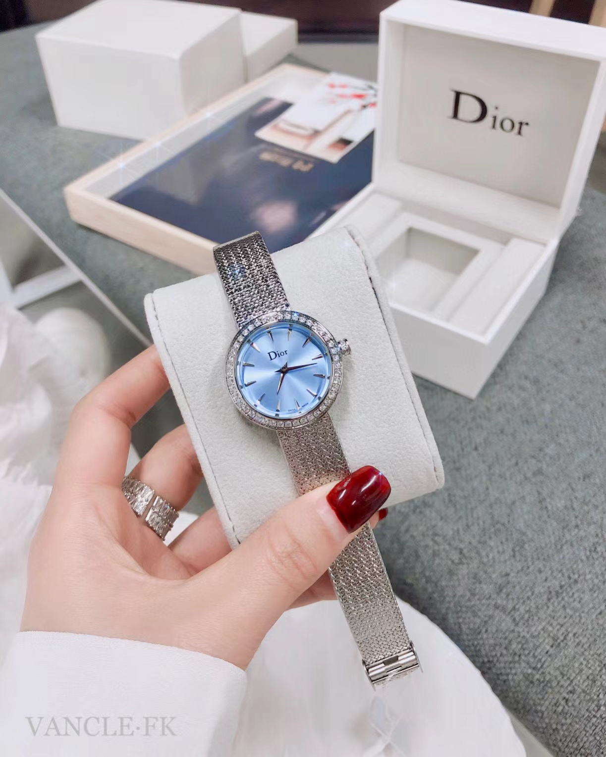 DI0R Satineシリーズのレディースウォッチ【50％割引+送料無料】