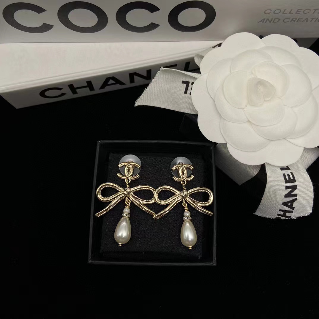CHANE1 バタフライパールイヤリング【50％割引+送料無料】