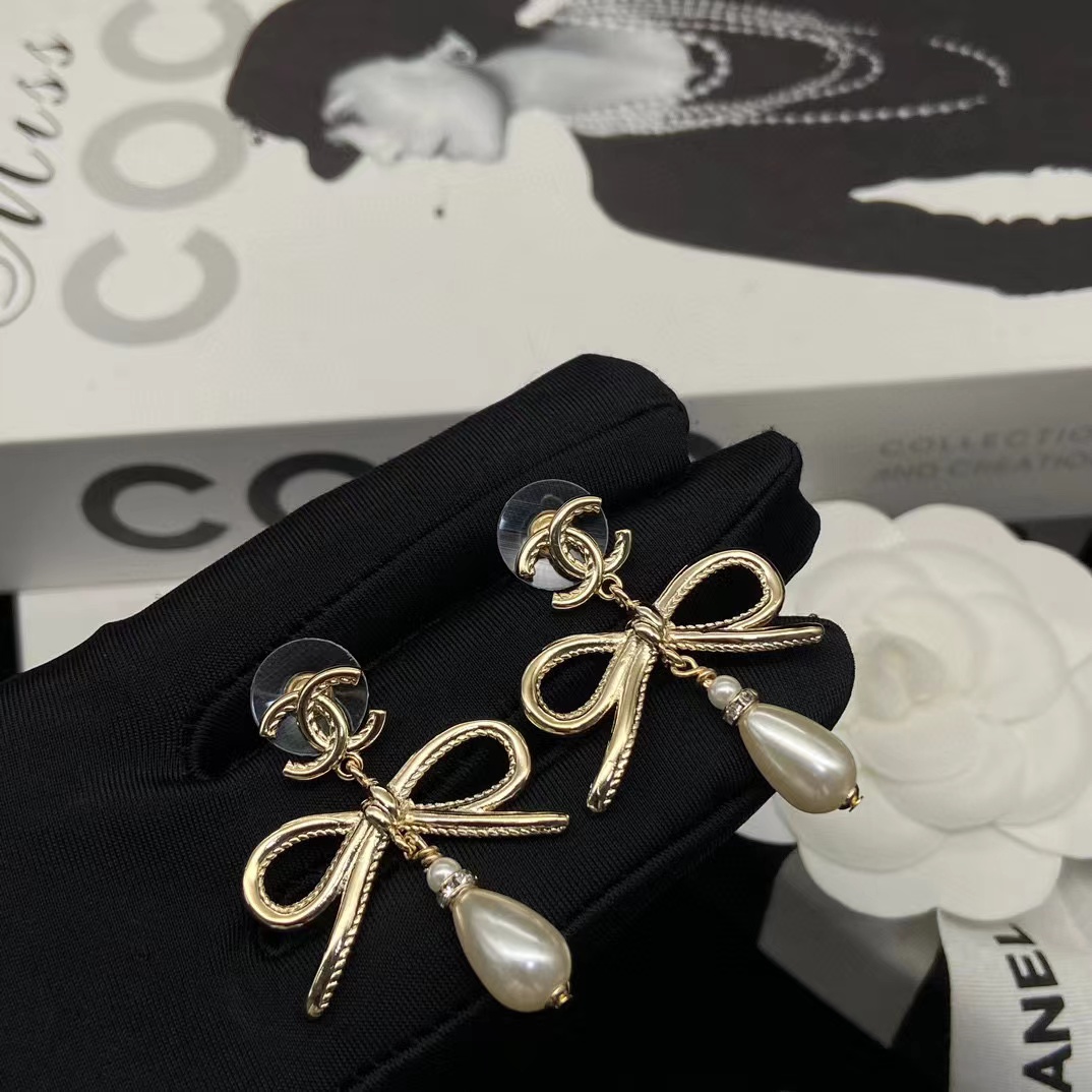 CHANE1 バタフライパールイヤリング【50％割引+送料無料】
