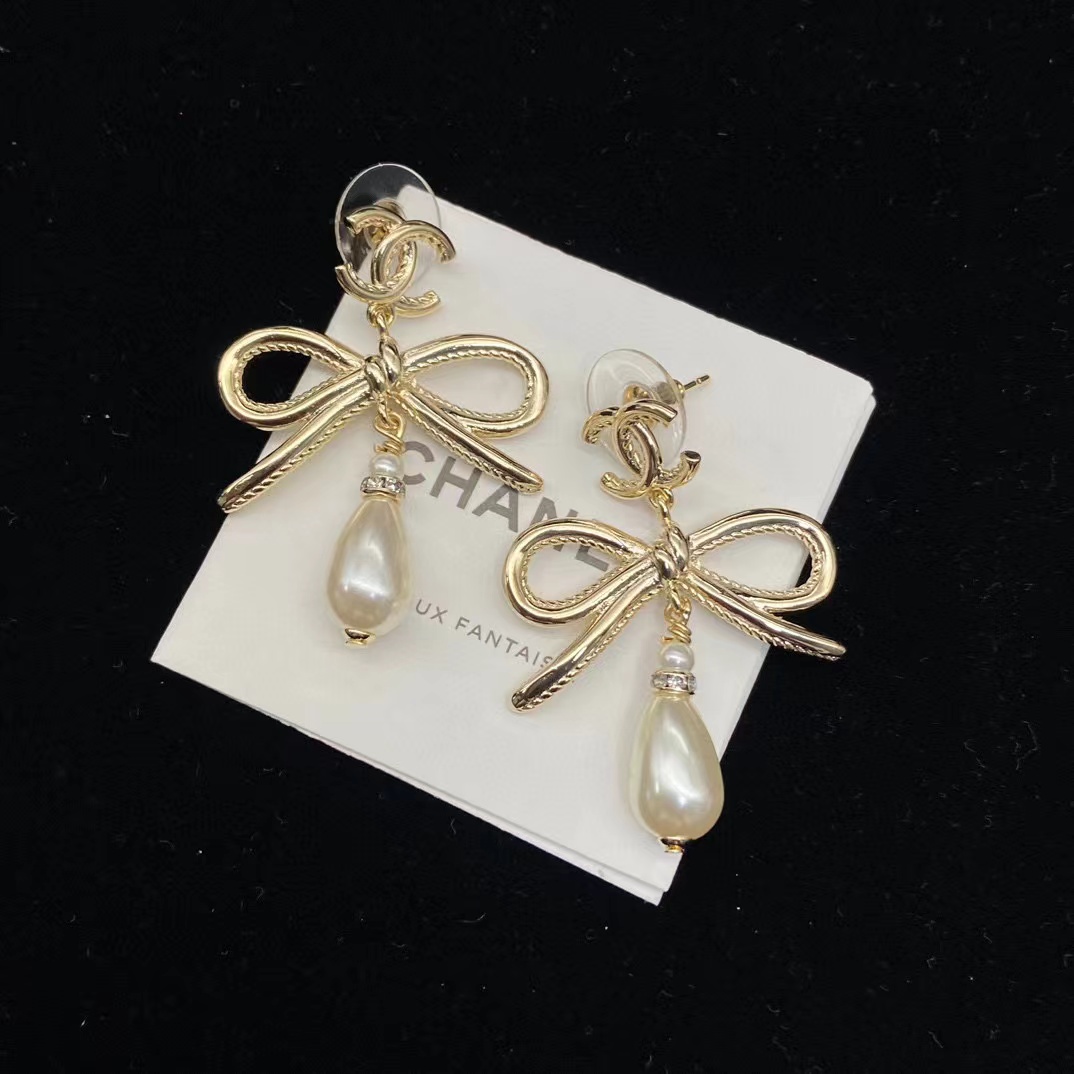 CHANE1 バタフライパールイヤリング【50％割引+送料無料】