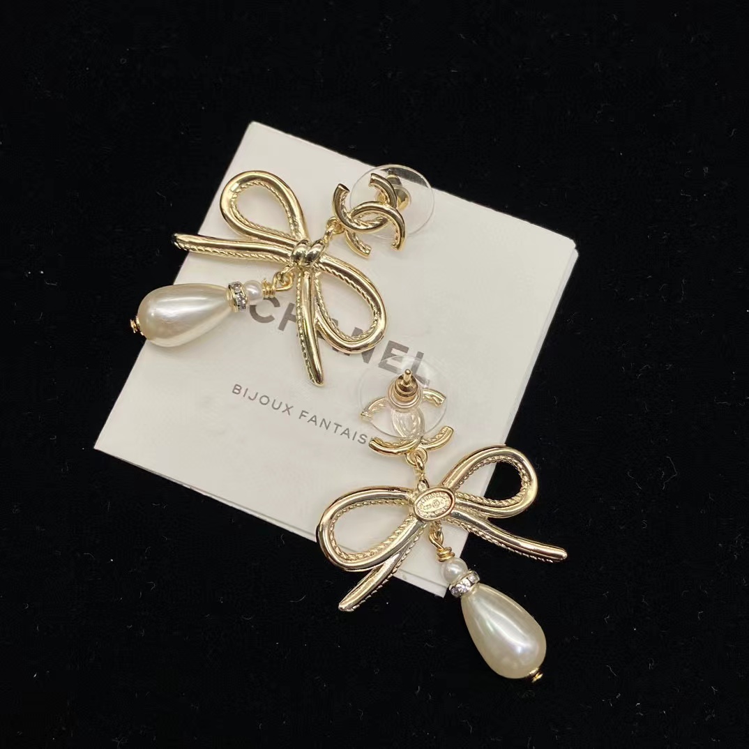 CHANE1 バタフライパールイヤリング【50％割引+送料無料】