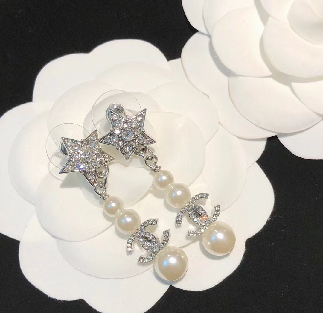 CHANE1 五芒星パールイヤリング【50％割引+送料無料】