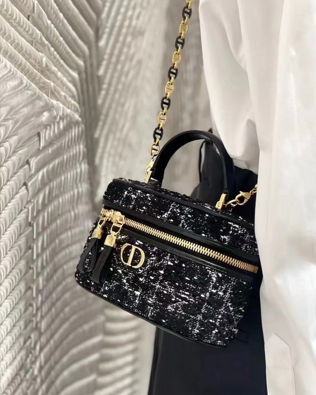 DI0R caro vanityハンドバッグ  【50％割引+送料無料】