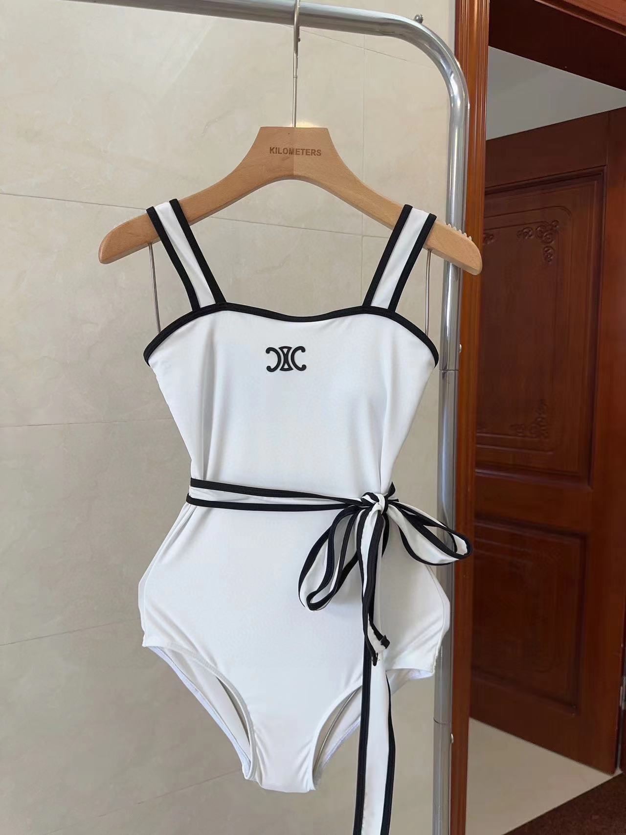 CEL1NE 刺繍ロゴワンピース水着【50％割引+送料無料】