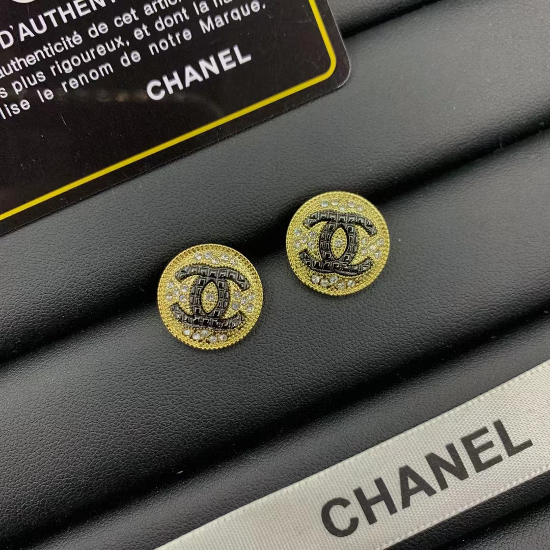 CHANE1 ダブルC ラウンドピアス【 50％割引+送料無料】