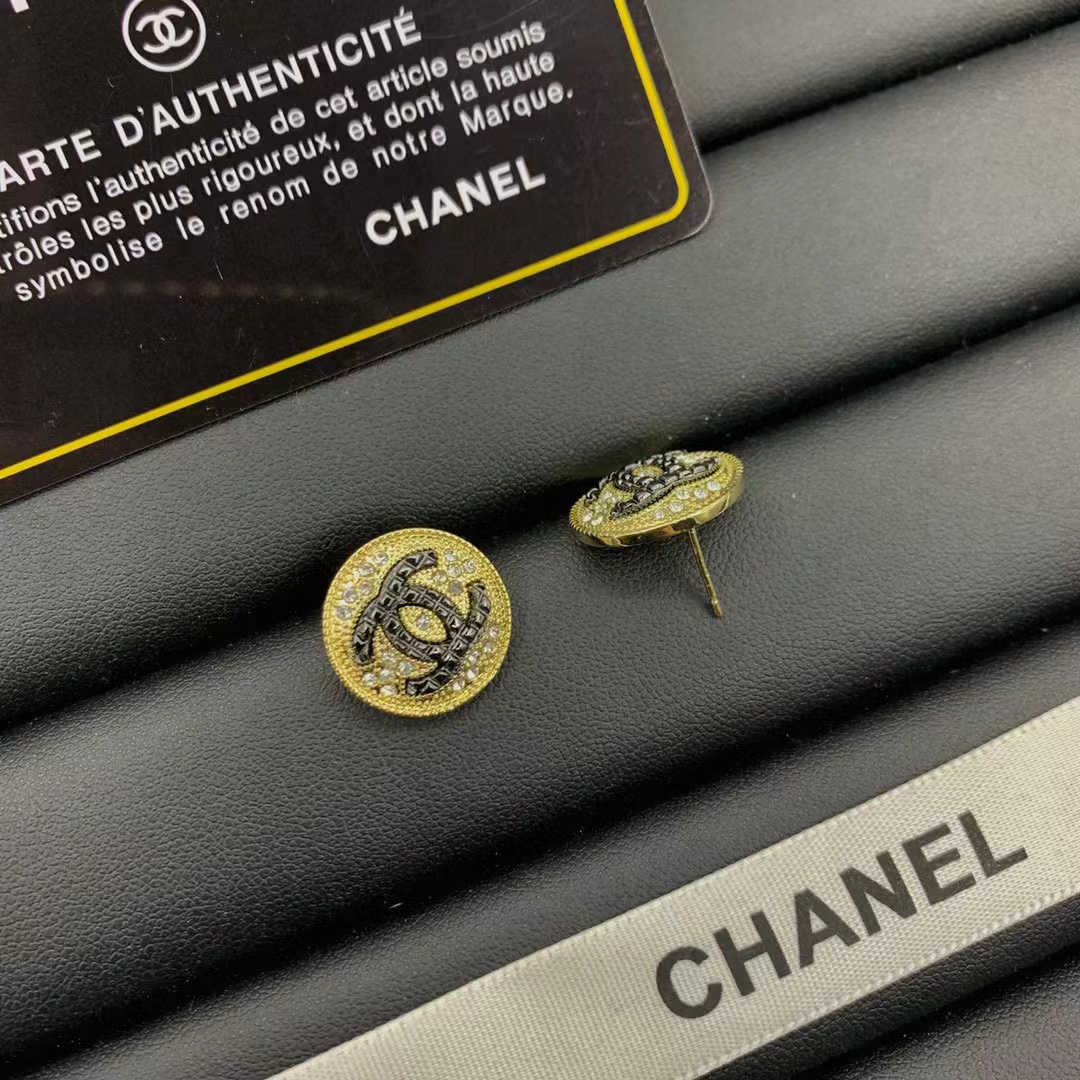 CHANE1 ダブルC ラウンドピアス【 50％割引+送料無料】