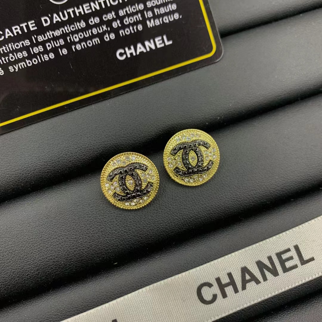 CHANE1 ダブルC ラウンドピアス【 50％割引+送料無料】