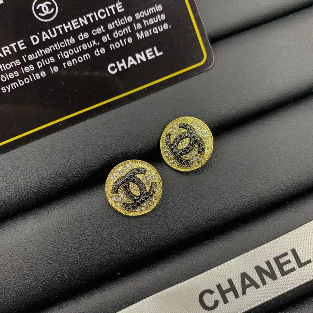 CHANE1 ダブルC ラウンドピアス【 50％割引+送料無料】