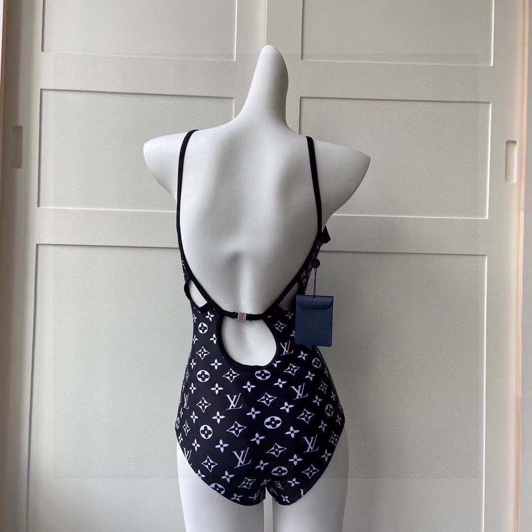 LV老眼用Vネックワンピース水着【50％割引+送料無料】