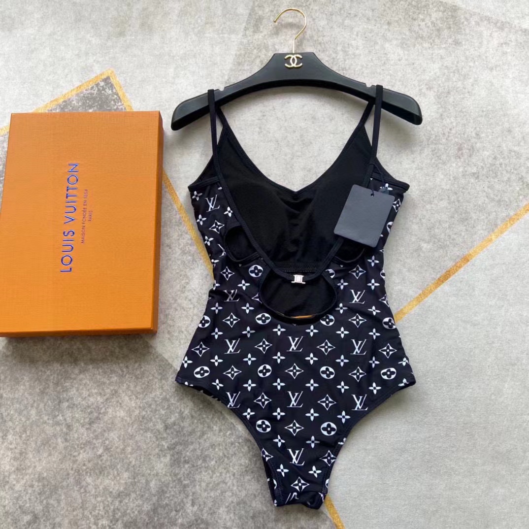 LV老眼用Vネックワンピース水着【50％割引+送料無料】