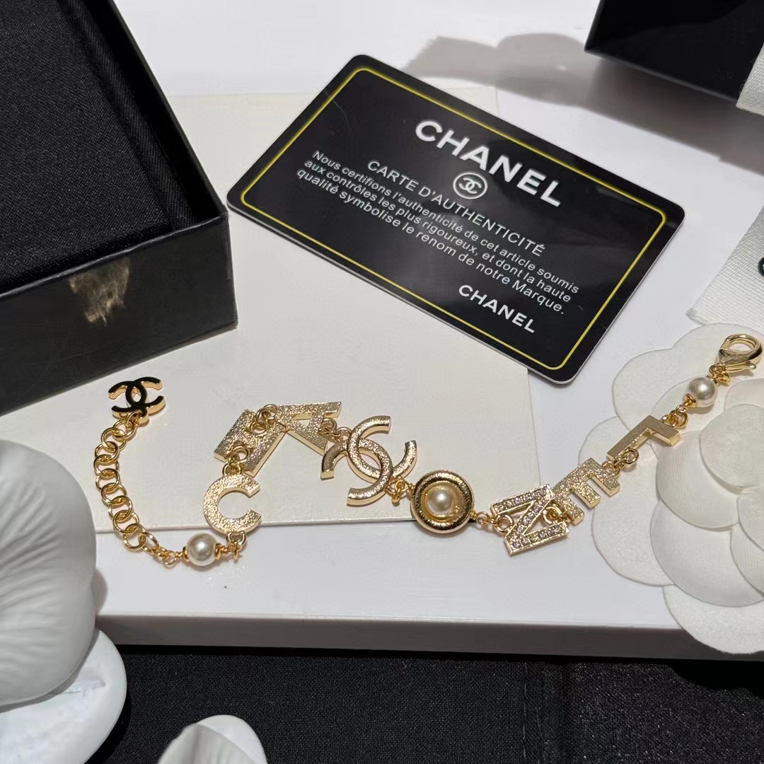 CHANE1 ロゴレター ダイヤモンド ブレスレット【50％割引+送料無料】