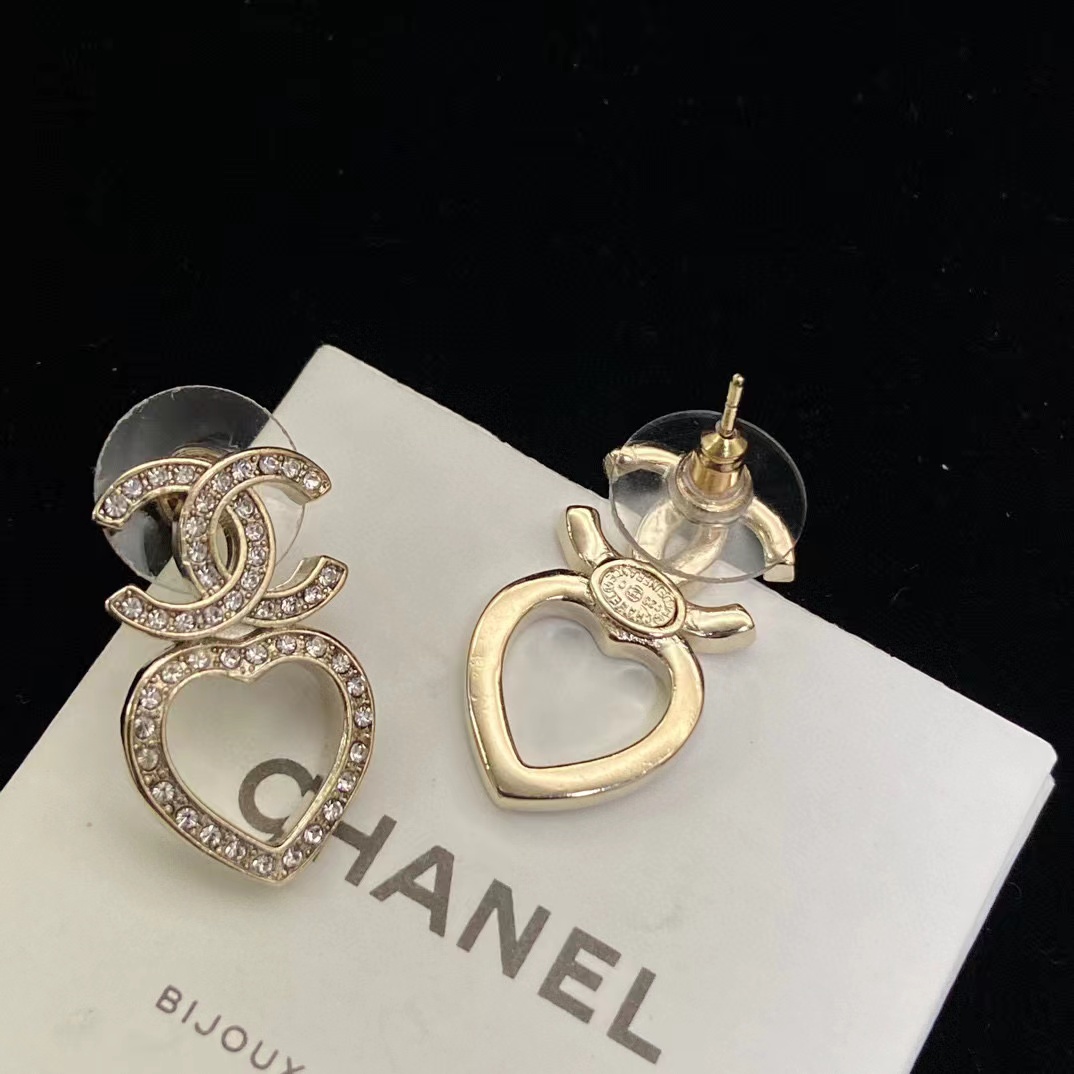 CHANE1 ホローハート ダブルC スタッドピアス【50％割引+送料無料】