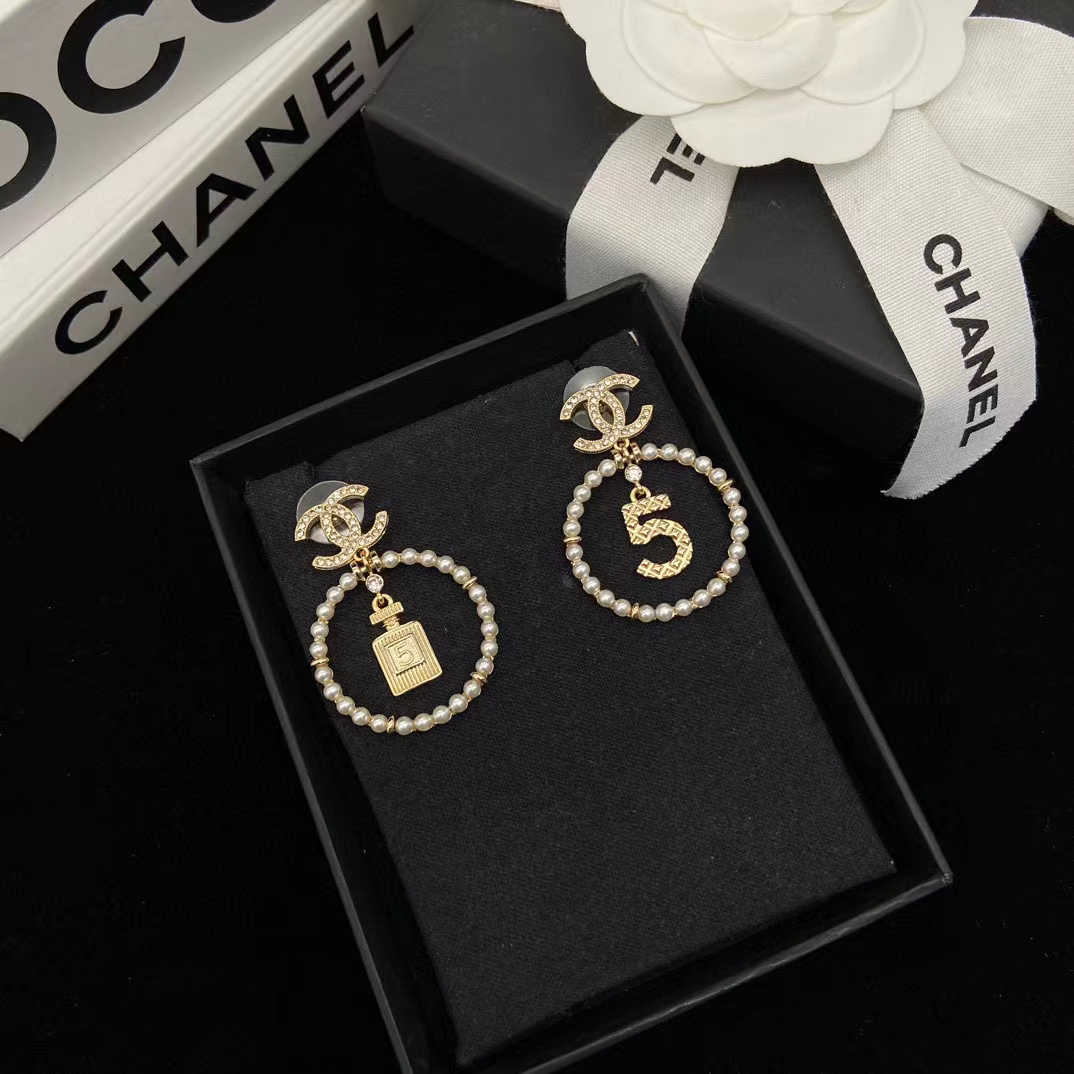 CHANE1 ダブルC ラウンドピアス【50％割引+送料無料】