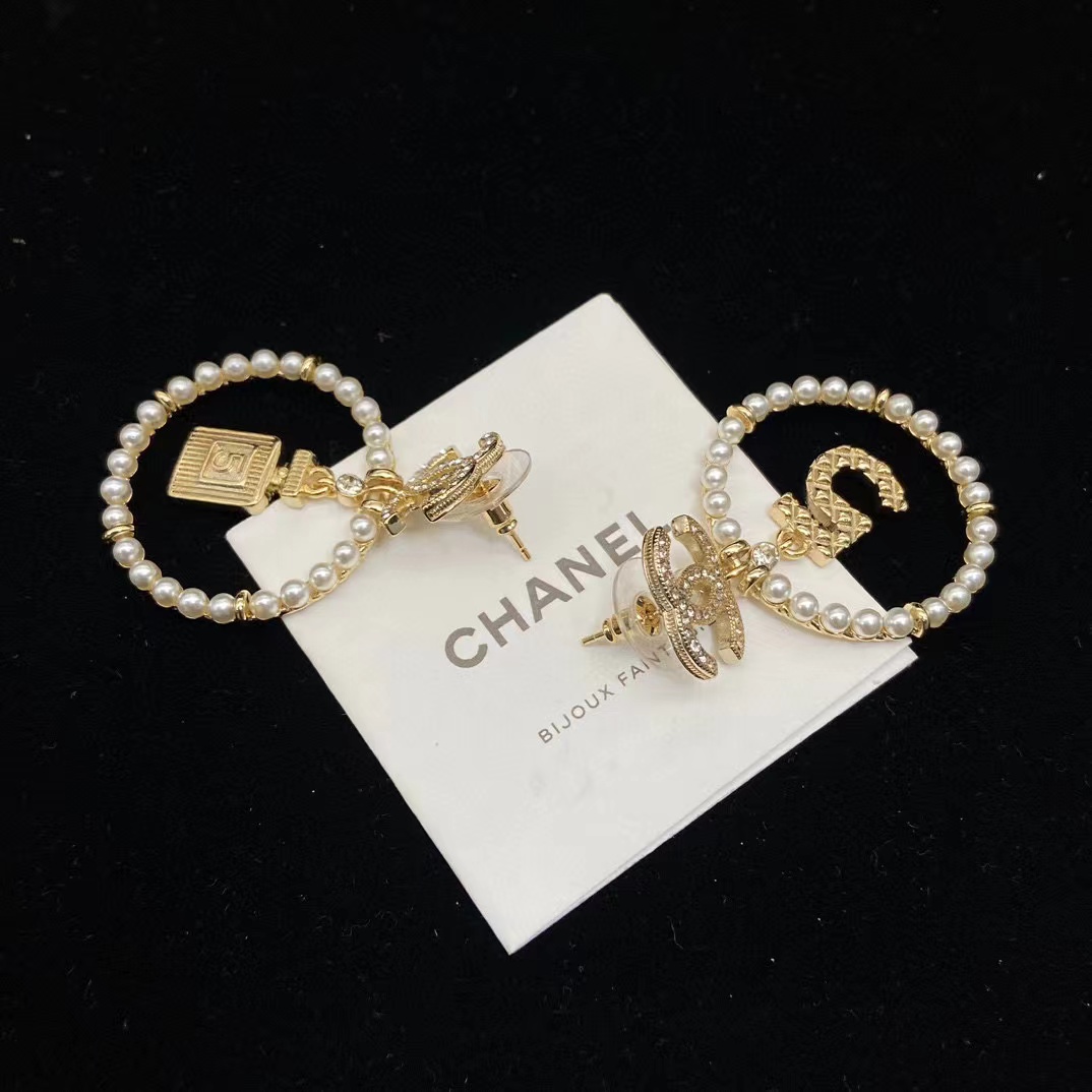 CHANE1 ダブルC ラウンドピアス【50％割引+送料無料】