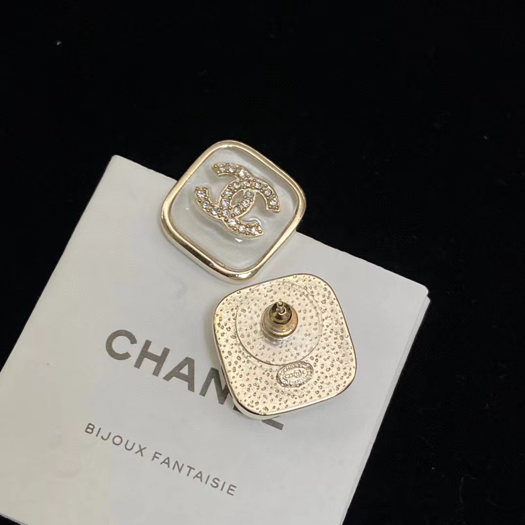 CHANE1 スクエア ダブルC ピアス【50％割引+送料無料】