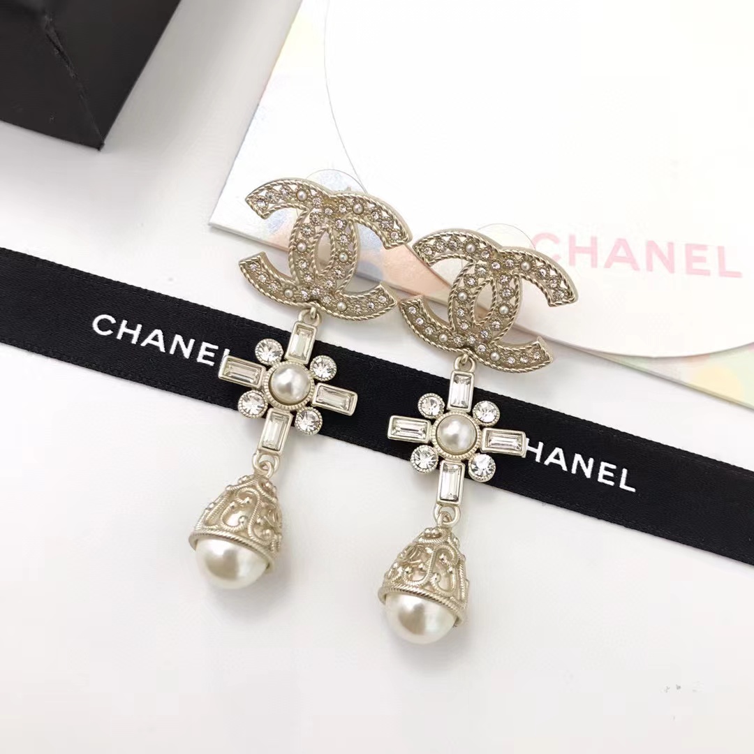 CHANE1 スクエア ダイヤモンド フラワー ダブル C スタッド ピアス【50％割引+送料無料】