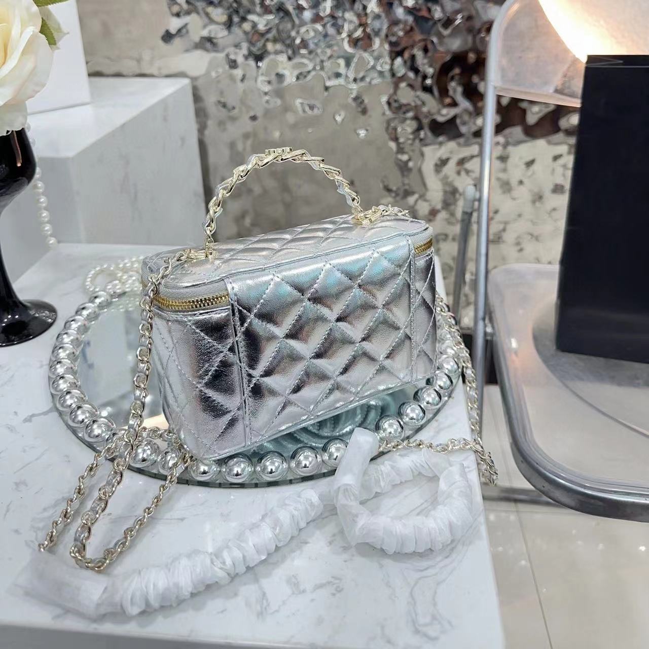 CHANE1 ロゴ レターハンドル ボックスバッグ【50％割引+送料無料】