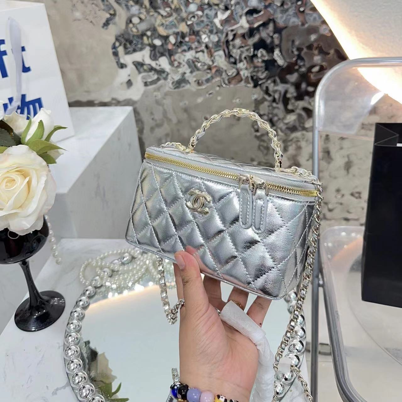 CHANE1 ロゴ レターハンドル ボックスバッグ【50％割引+送料無料】