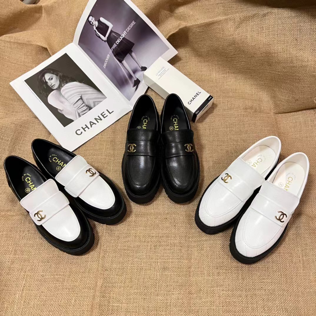 CHANE1 ダブルCロゴレザーシューズ【50％割引+送料無料】