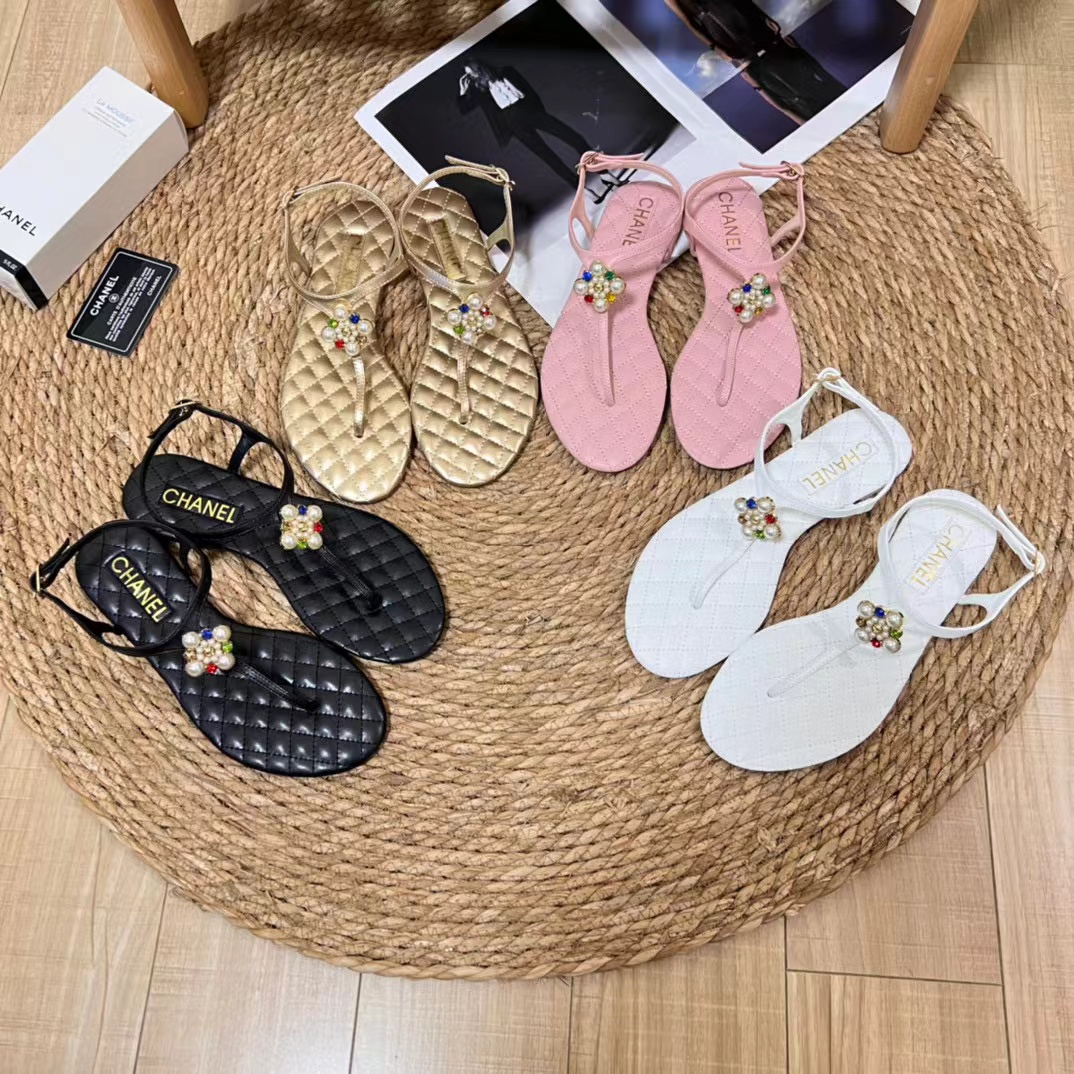 CHANE1 四つ葉のクローバーサンダル【50％割引+送料無料】