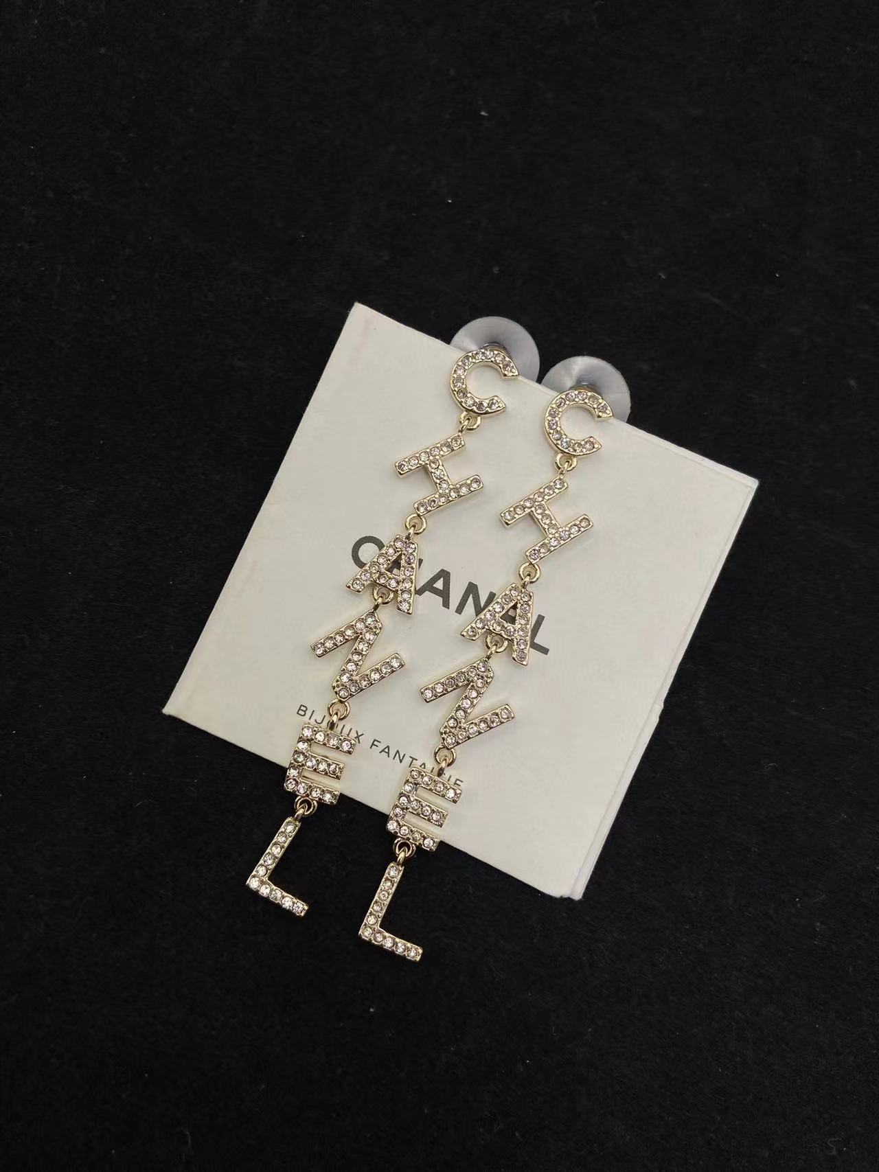 CHANE1 ダイヤモンドレタースタッドピアス+ブレスレット+ネックレスの3点セット【50％割引+送料無料】