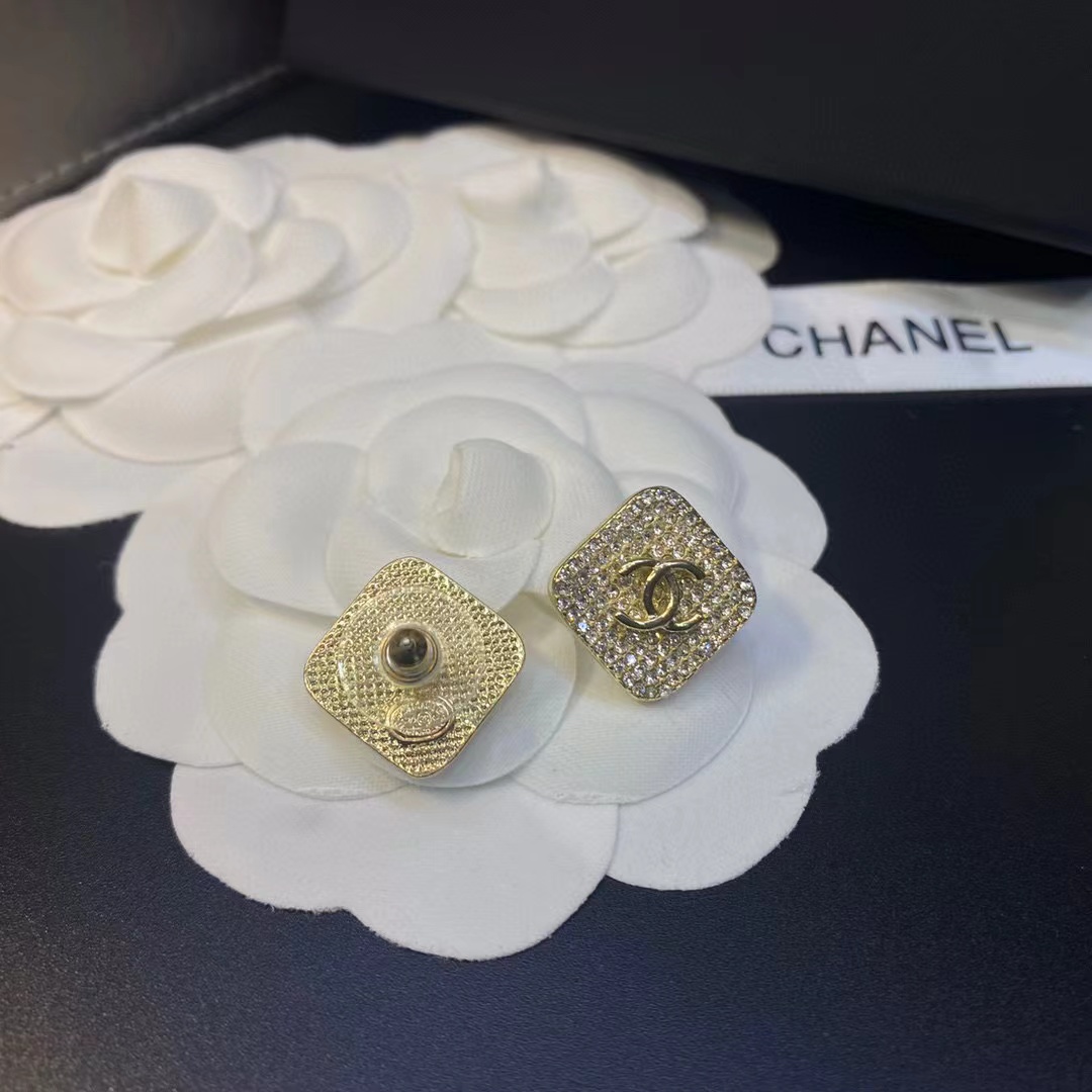 CHANE1 ダブルC スクエア スタッド ピアス【50％割引+送料無料】