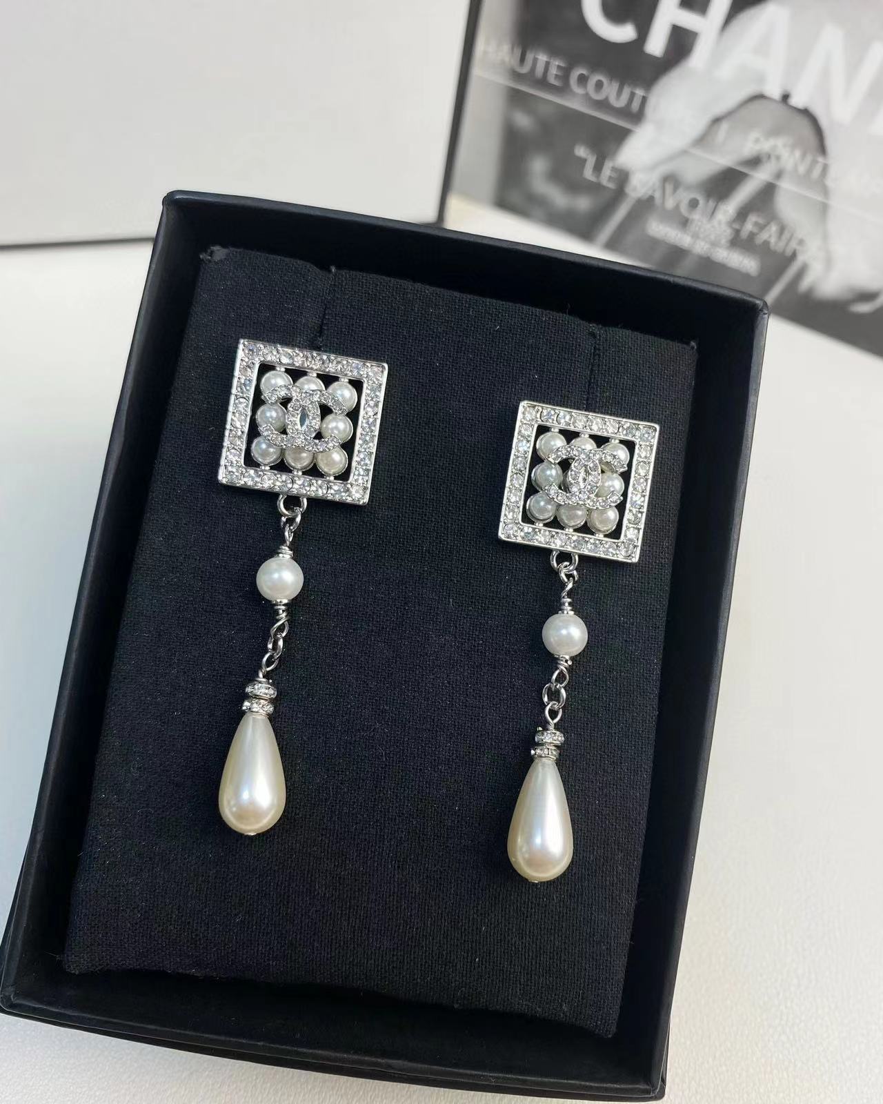 CHANE1 スクエアパールピアス【50％割引+送料無料】