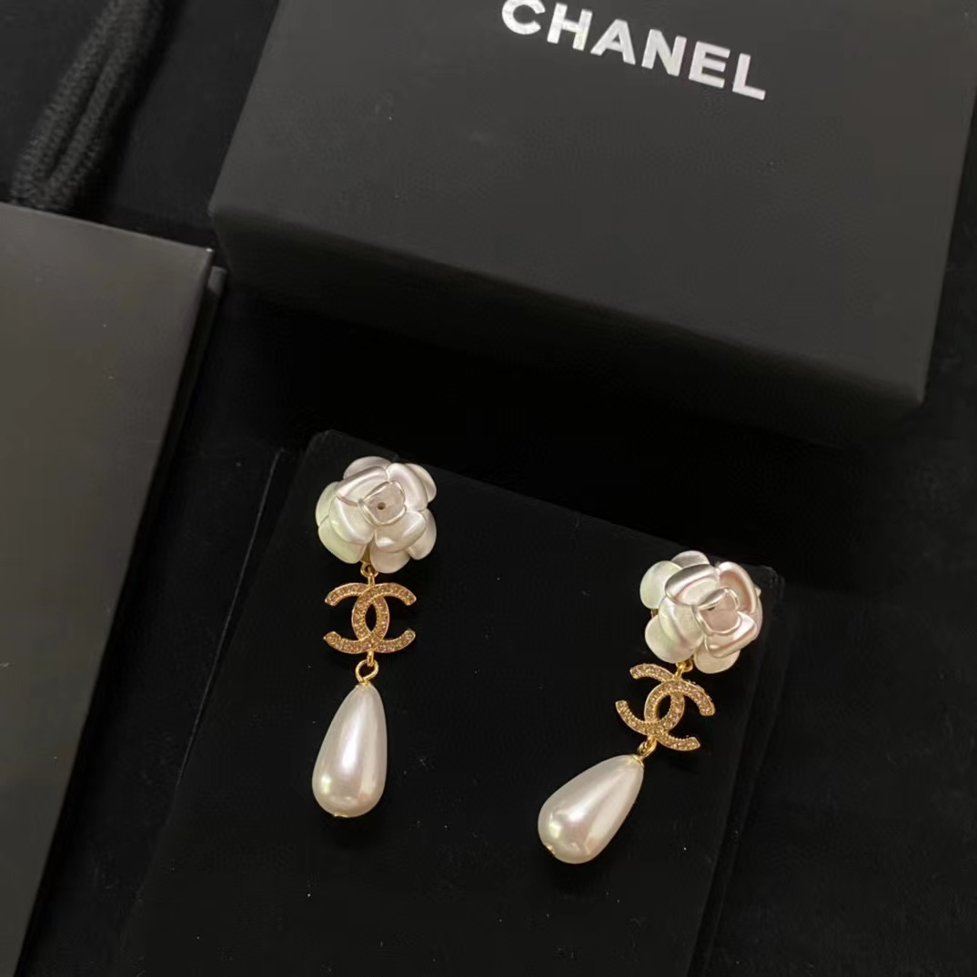 CHANE1 カメリアパールスタッドピアス【50％割引+送料無料】