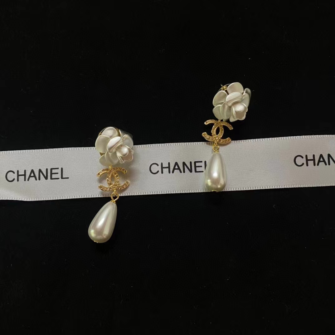 CHANE1 カメリアパールスタッドピアス【50％割引+送料無料】