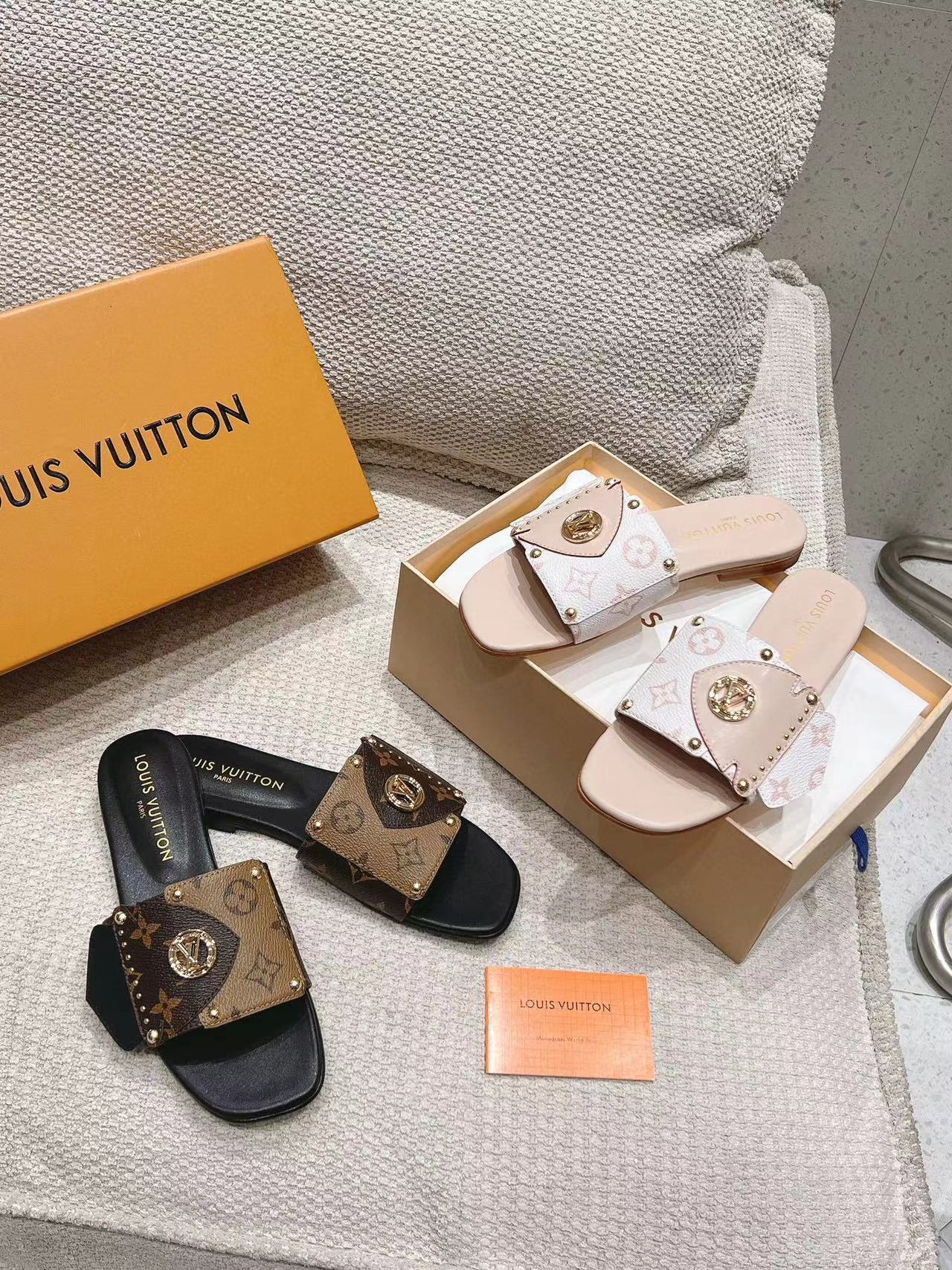 LV高品質プリントスリッパ【50％割引+送料無料】